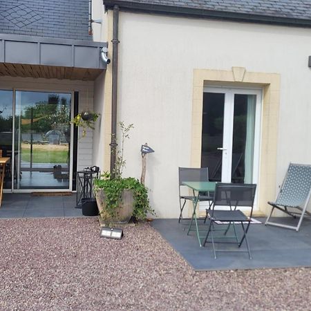 Le Coup De Foudre Bed & Breakfast Le Molay-Littry Bagian luar foto