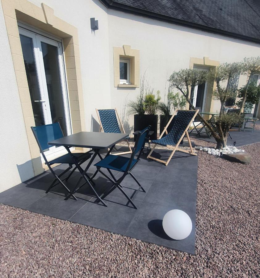 Le Coup De Foudre Bed & Breakfast Le Molay-Littry Bagian luar foto