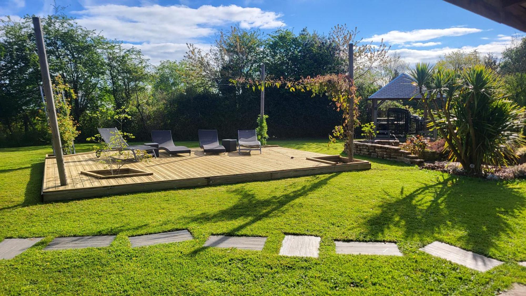 Le Coup De Foudre Bed & Breakfast Le Molay-Littry Bagian luar foto